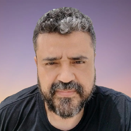 Foto de Fábio, o desenvolvedor do portfólio